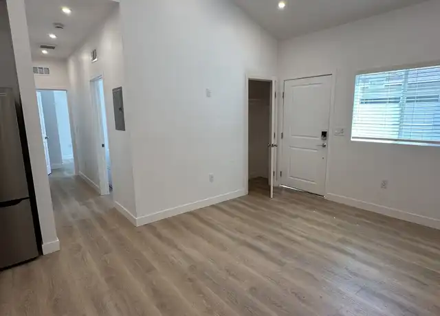 Property at 4214 W Broadway, Hawthorne, CA, 90250, 2 beds, 2 baths, [object Object]
