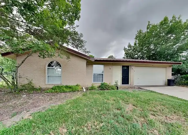 Property at 804 Crockett St, Midlothian, TX, 76065, 4 beds, 2 baths, [object Object]