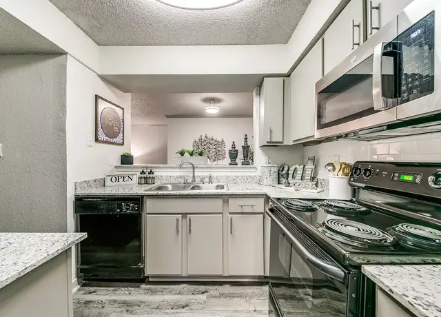 Photo of 9959 Adleta Blvd, Dallas, TX 75243