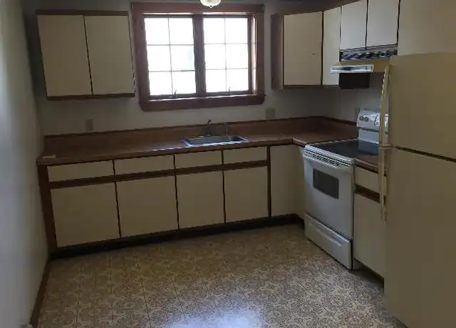 Property at 9 Franklin St, Brunswick, ME, 04011, 2 beds, 1 bath, [object Object]