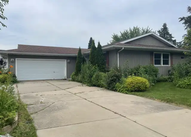 Property at 323 Santa Fe Trl, Waunakee, WI, 53597, 3 beds, 2 baths, [object Object]