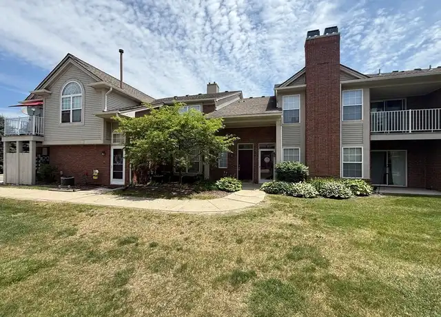 Property at 16562 Covington Dr, Clinton Twp, MI, 48038, 2 beds, 2 baths, [object Object]