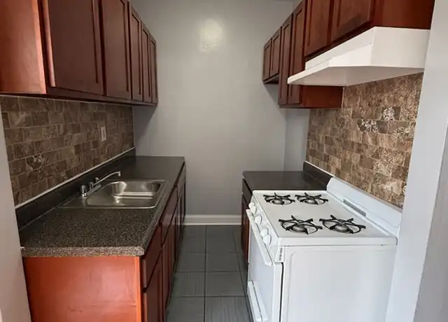 Property at 7 Chestnut St, East Orange, NJ, 07018, 1 bed, 1 bath, [object Object]