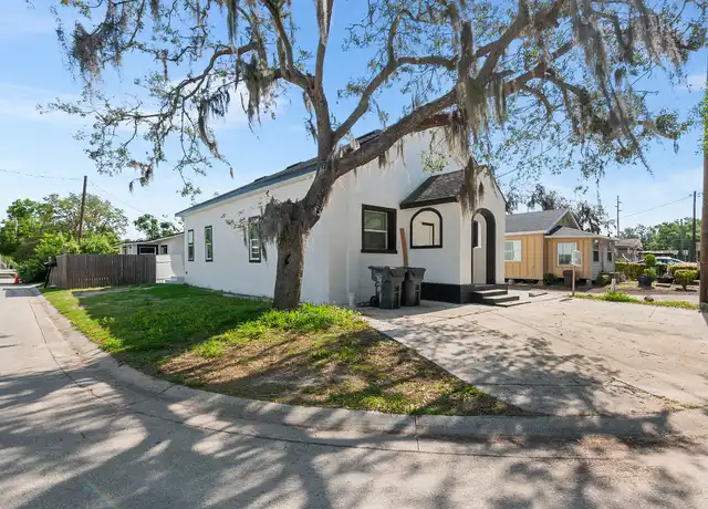 Property at 301 Avenue X NE, Winter Haven, FL, 33881, 1 bed, 2 baths, [object Object]