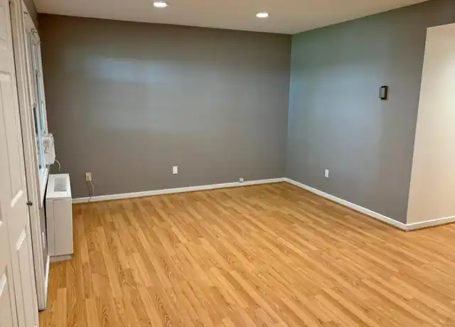 Property at 10 Wild Oaks Rd Apt 120, Goldens Bridge, NY, 10526, 2 beds, 1 bath, [object Object]