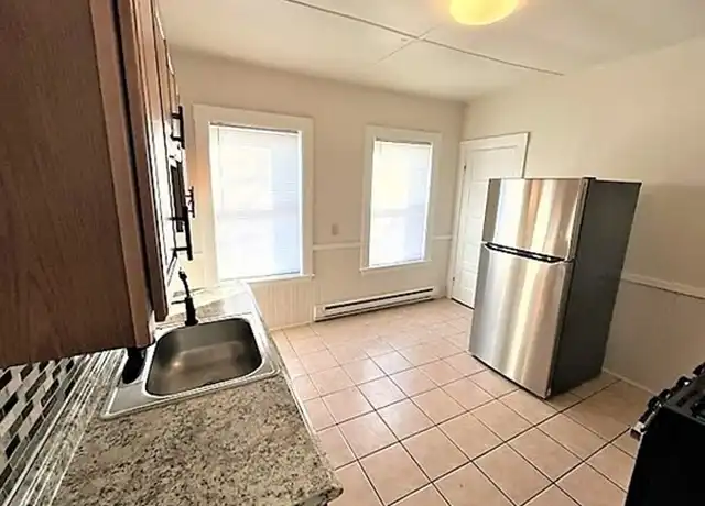Property at 109 Capen St Unit 3, Boston, MA, 02124, 3 beds, 1 bath, [object Object]