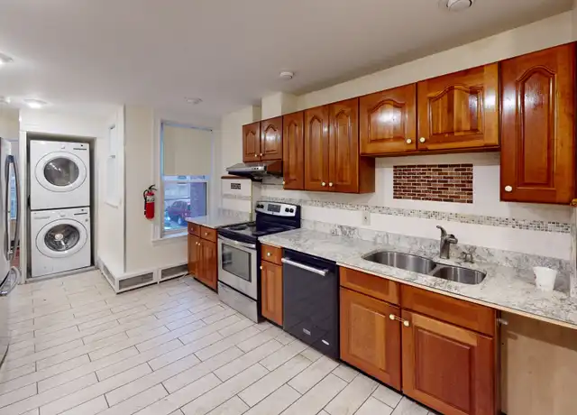 Property at 1906 Beacon St Unit 1, Brookline, MA, 02445, 3 beds, 2 baths, [object Object]