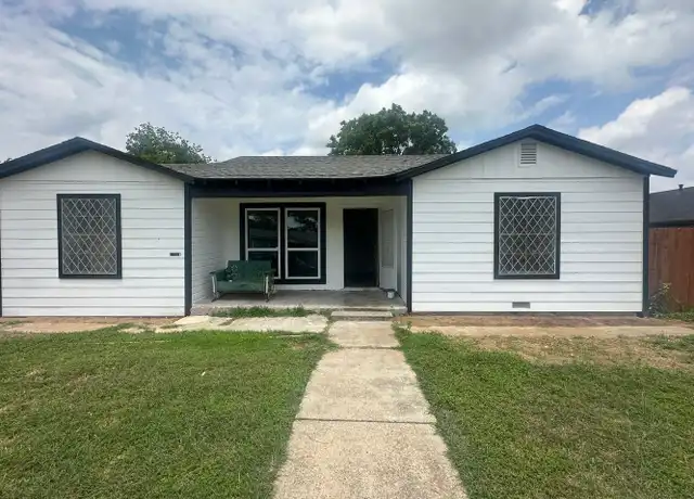 Property at 4929 Willie St, Fort Worth, TX, 76105, 3 beds, 2 baths, [object Object]