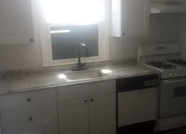 Property at 15 Murphy Ave, Westville, NJ, 08093, 1 bed, 1 bath, [object Object]