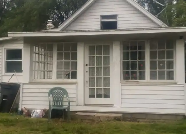 Property at 15 Murphy Ave, Westville, NJ, 08093, 1 bed, 1 bath, [object Object]