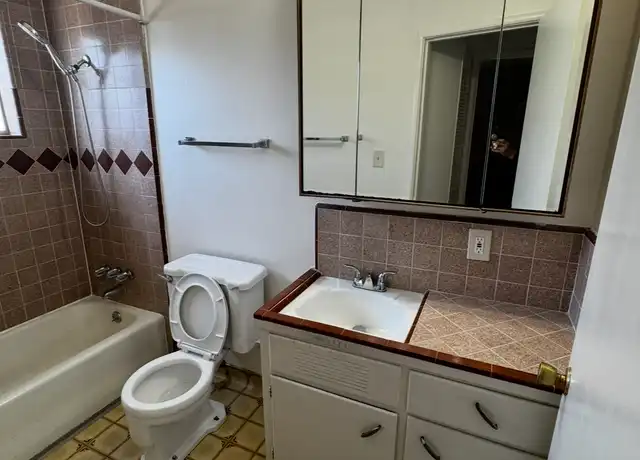 Property at 1564 Telegraph Ave, Stockton, CA, 95204, 2 beds, 1 bath, [object Object]