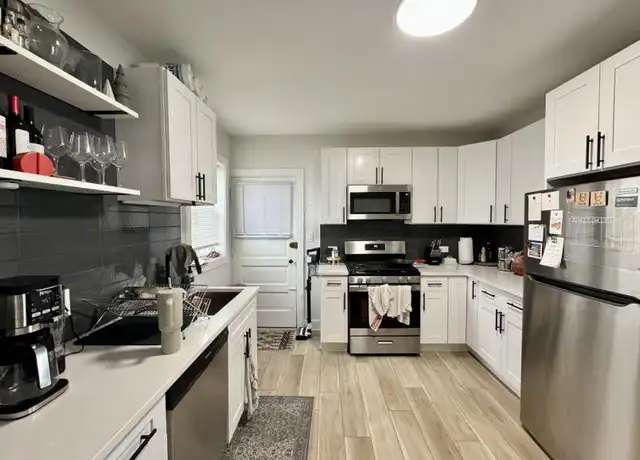Property at 5319 N Hoyne Ave, Chicago, IL, 60625, 1 bed, 1 bath, [object Object]