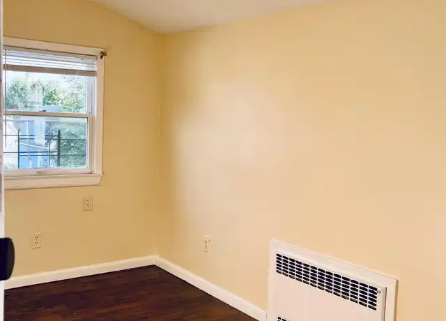 Property at 51 Howard Pkwy Unit 2, New Rochelle, NY, 10801, 4 beds, 2 baths, [object Object]