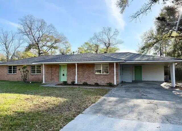 Property at 2041 Iowa St, Baton Rouge, LA, 70802, 3 beds, 2 baths, [object Object]