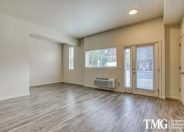 Property at 6811 NE Grand Ave Unit 104, Portland, OR, 97211, 1 bed, 1 bath, [object Object]