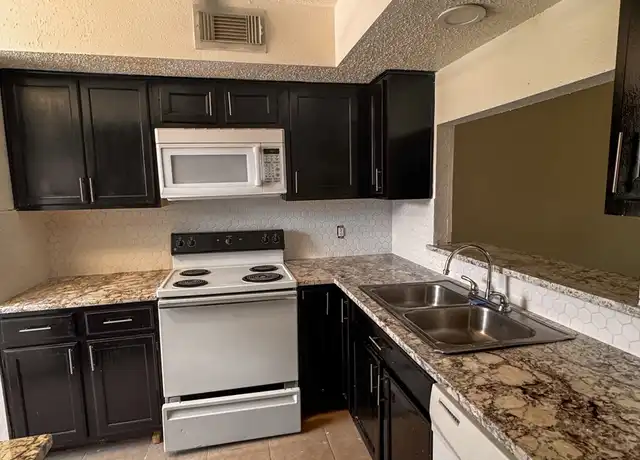 Property at 15611 Weldon Dr, Houston, TX, 77032, 1 bed, 1.5 baths, [object Object]