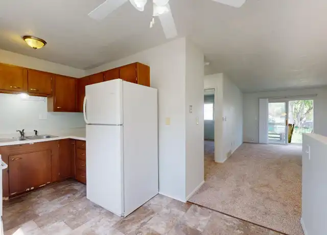 Property at 607 Meadow Pl, Ames, IA, 50010, 3 beds, 2 baths, [object Object]