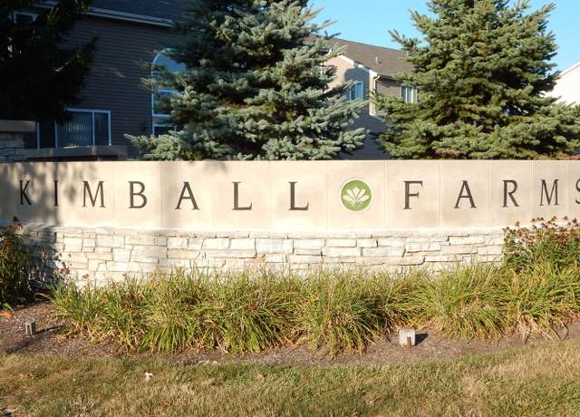 Photo of 2800 E Bridleway Ct, Carpentersville, IL 60110
