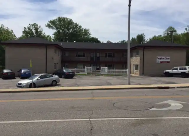Property at 2106 E 2nd St Apt 4, Bloomington, IN, 47401, 2 beds, 1 bath, [object Object]