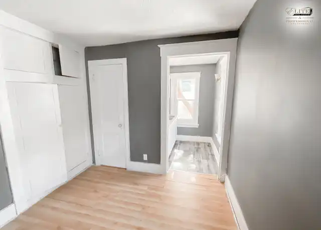 Property at 301 Smith Ave, Lansing, MI, 48910, 0 beds, 1 bath, [object Object]