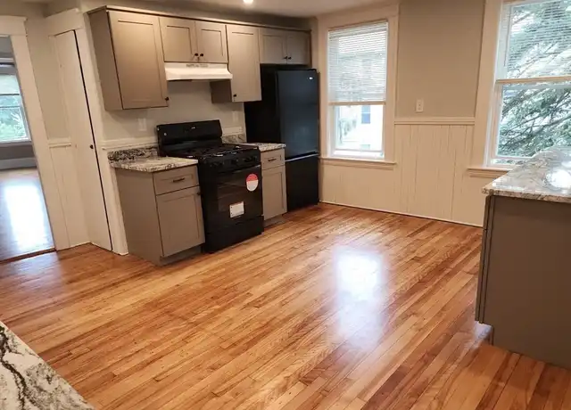 Property at 63 Fifth Ave Unit 2, Worcester, MA, 01607, 2 beds, 1 bath, [object Object]