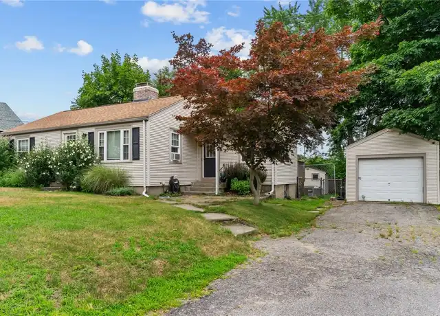 Property at 32 Bates Ave, Warwick, RI, 02888, 2 beds, 1 bath, [object Object]