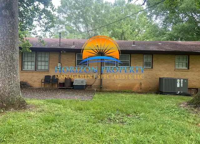 Property at 3911 Shamrock Dr NW, Huntsville, AL, 35810, 3 beds, 2 baths, [object Object]