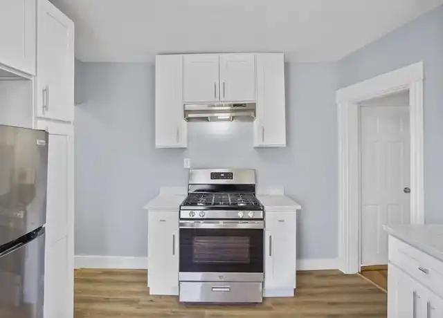 Property at 4 Navillus Ter Unit 3, Dorchester, MA, 02122, 3 beds, 1 bath, [object Object]