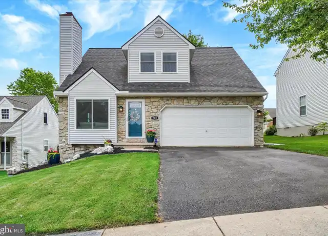 Property at 780 Blossom Hill Ln, Dallastown, PA, 17313, 3 beds, 2.5 baths, [object Object]