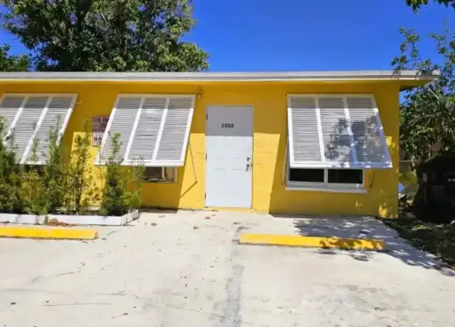 Property at 2008 Park St, Lake Worth Beach, FL, 33460, 2 beds, 1 bath, [object Object]