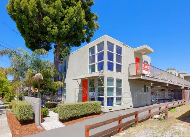 Property at 2231 Ward St Unit A, Berkeley, CA, 94705, 3 beds, 1 bath, [object Object]