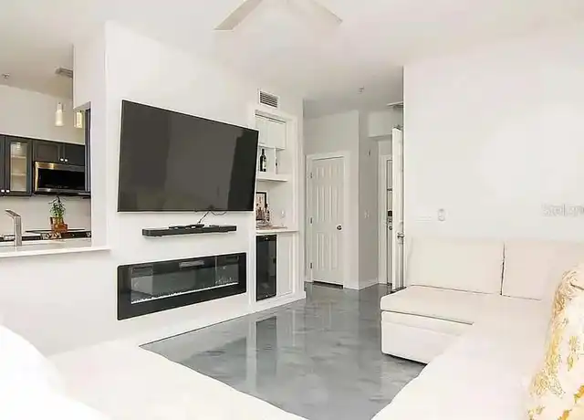 Property at 1810 E Palm Ave #4107, Tampa, FL, 33605, 1 bed, 1 bath, [object Object]