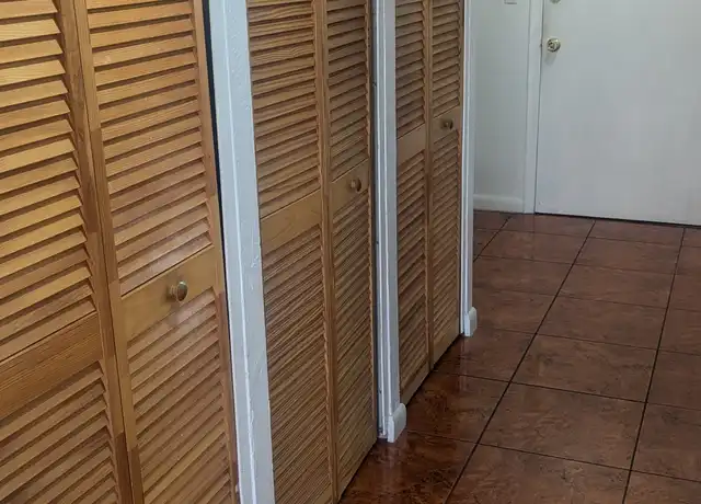 Property at 20400 NW 7th Ave #204, Miami, FL, 33169, 1 bed, 1 bath, [object Object]