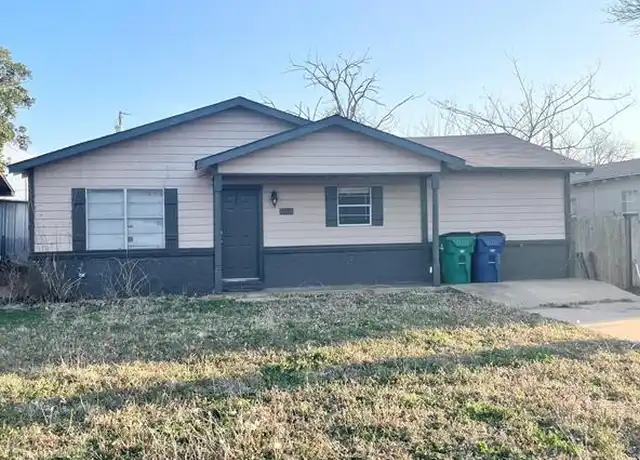 Property at 1442 Avenue B Unit B, Graham, TX, 76450, 4 beds, 1 bath, [object Object]