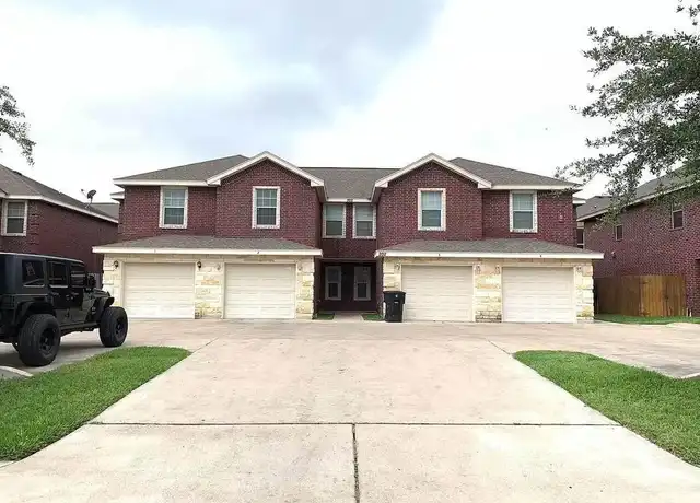 Property at 202 S 48th Ln Unit 4, McAllen, TX, 78501, 3 beds, 2.5 baths, [object Object]