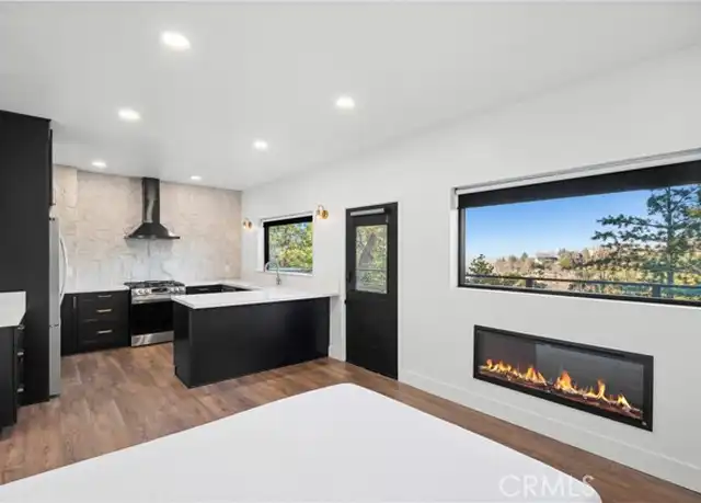 Property at 1227 Klondike Dr, Lake Arrowhead, CA, 92352, 1 bed, 1 bath, [object Object]