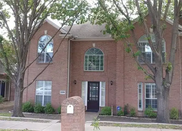 Property at 2309 Dyers Oak Dr, Plano, TX, 75074, 4 beds, 2.5 baths, [object Object]