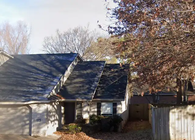 Property at 1853 N Pointer Ln, Fayetteville, AR, 72701, 3 beds, 2.5 baths, [object Object]