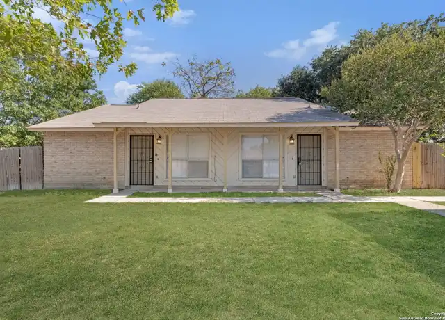 Property at 8820 Meadow Trace St, San Antonio, TX, 78250, 2 beds, 1 bath, [object Object]