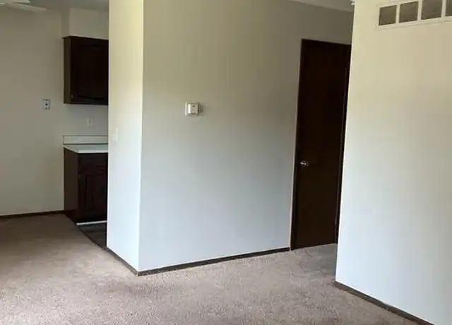 Property at 22100 E Eleven Mile Rd, St Clair Shores, MI, 48081, 1 bed, 1 bath, [object Object]