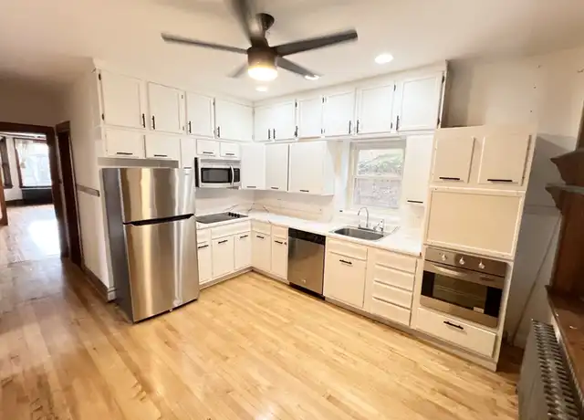 Property at 5053 W Berenice Ave Unit 1, Chicago, IL, 60641, 3 beds, 1 bath, [object Object]