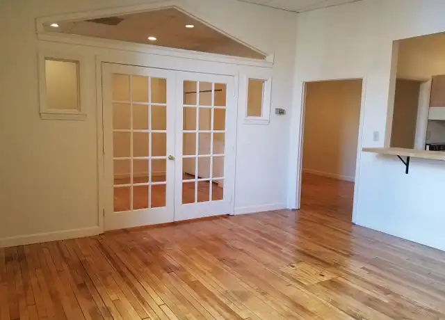 Property at 45 N Market St Apt 202, Lancaster, PA, 17603, 1 bed, 1 bath, [object Object]
