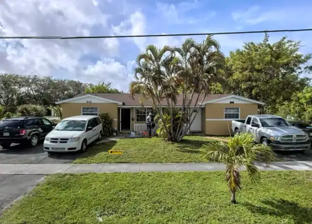 Property at 1101 NW 55th Ave Unit A, Lauderhill, FL, 33313, 4 beds, 2 baths, [object Object]