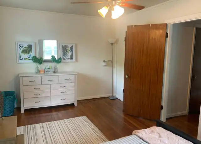 Property at 2564 Erie Ave Unit 04, Cincinnati, OH, 45208, 1 bed, 1 bath, [object Object]
