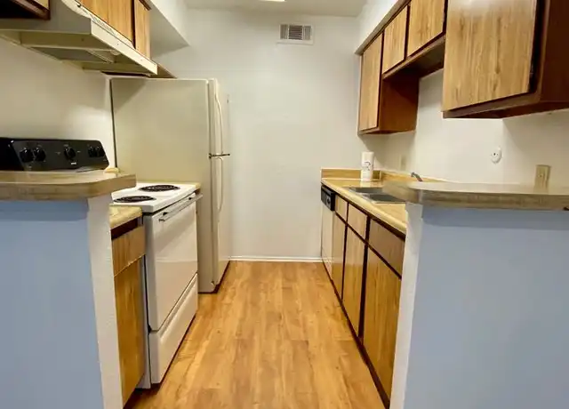 Property at Ashley Crest Apartments, Now leasing one and two bedroom apartment homes! - 11900 Barwood Bend Dr, Houston, TX, 77065, 1-2 bed, 1-2 bath, [object Object]