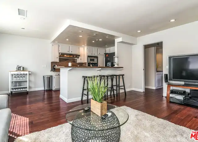 Property at 4604 Glencoe Ave #8, Marina del Rey, CA, 90292, 2 beds, 2.5 baths, [object Object]