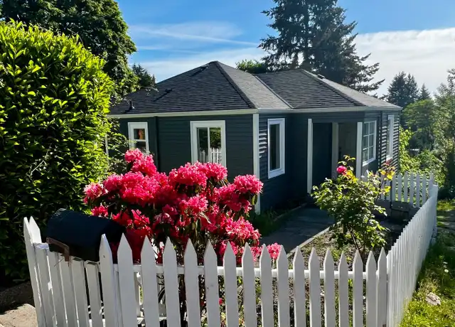 Property at 804 Marion Ave W Unit 804, Bremerton, WA, 98312, 2 beds, 1 bath, [object Object]