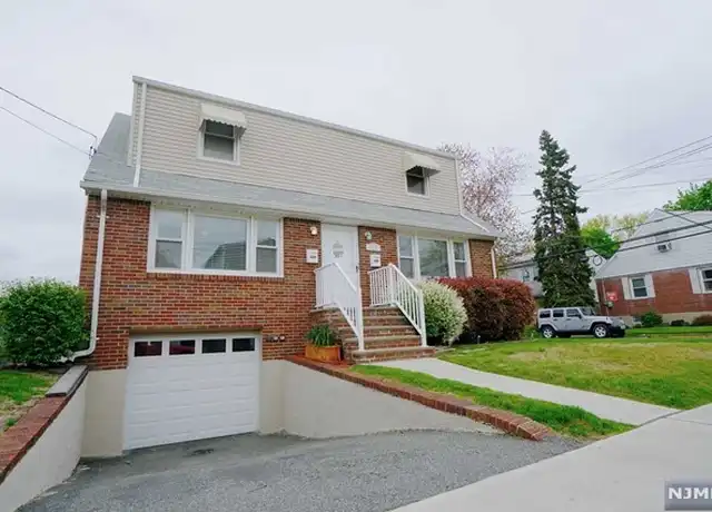 Property at 125 Gold St Unit 1, North Arlington, NJ, 07031, 2 beds, 2 baths, [object Object]