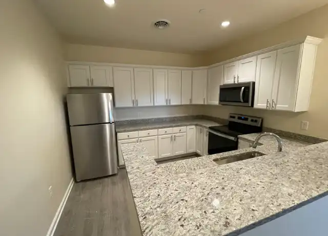 Property at 192 Erie Blvd Unit 508, Schenectady, NY, 12305, 1 bed, 1 bath, [object Object]