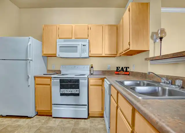 Property at Memorial Creek - 9602 S Memorial Dr, Tulsa, OK, 74133, 1-3 bed, 1-2 bath, [object Object]